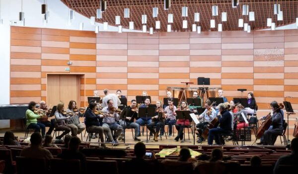 „Craiova muzicala”, pana pe 17 decembrie la Filarmonica Oltenia