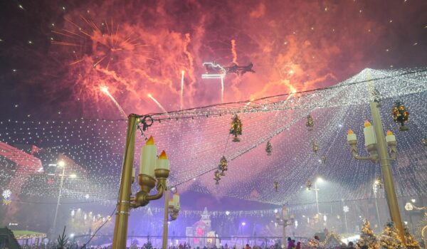 Ultima trecere a Saniei lui Moș Crăciun va fi sărbătorită cu un show extraordinar de focuri de artificii la Craiova